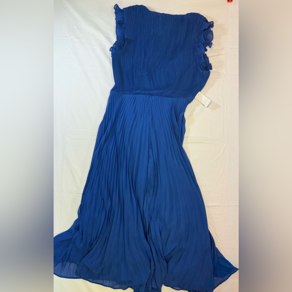 Cobalt Royal Blue Midi Pleated Dress by Taylor. Size 12 - Picture 2 of 6